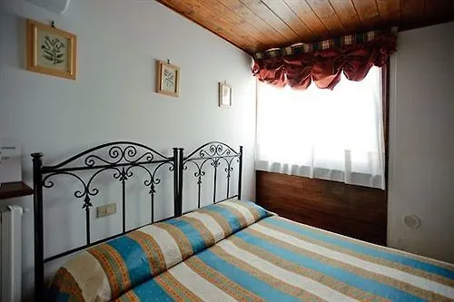 לינה וארוחת בוקר Il Viottolo 3*